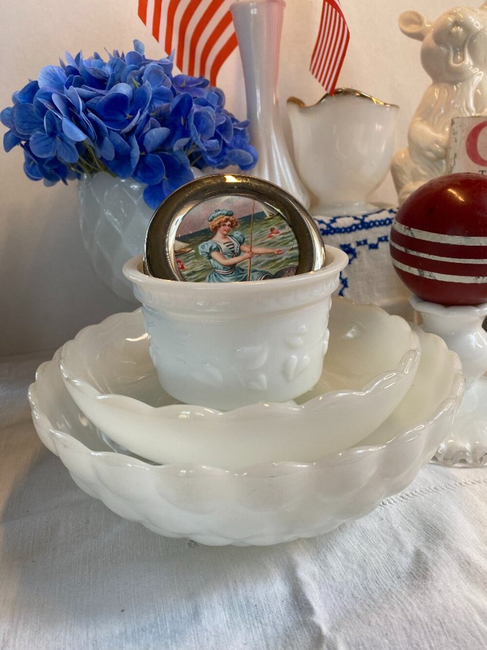 Vintage EO Brody Co M 2000 Ribbed & Fluted Milk Glass Bowl